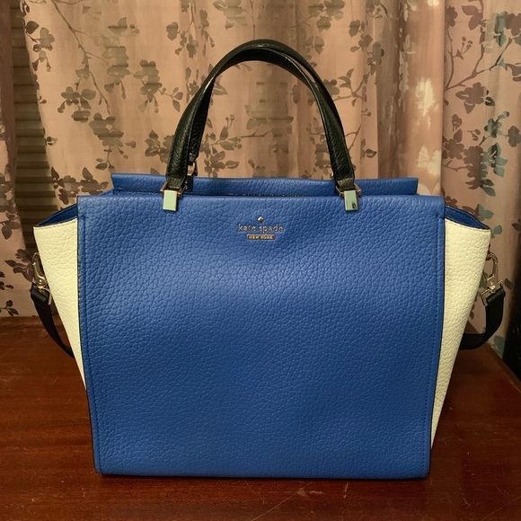 kate spade Handbags - 💥Kate Spade “Hayden” Bag Blue & White💥